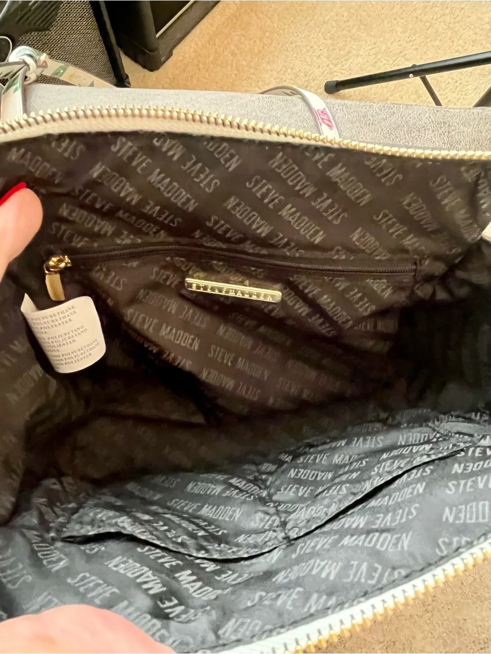 **SOLD** on another platform. 
NWOT Steve Madden White Floral Crossbody - Picture 11 of 16